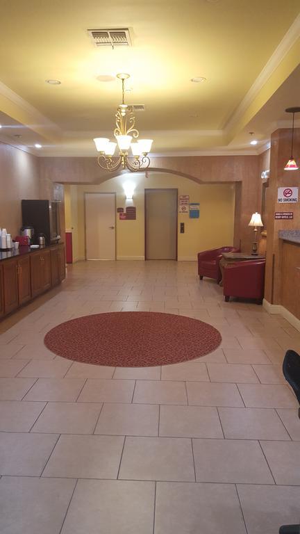 Reddy Hotel Plainview Εξωτερικό φωτογραφία